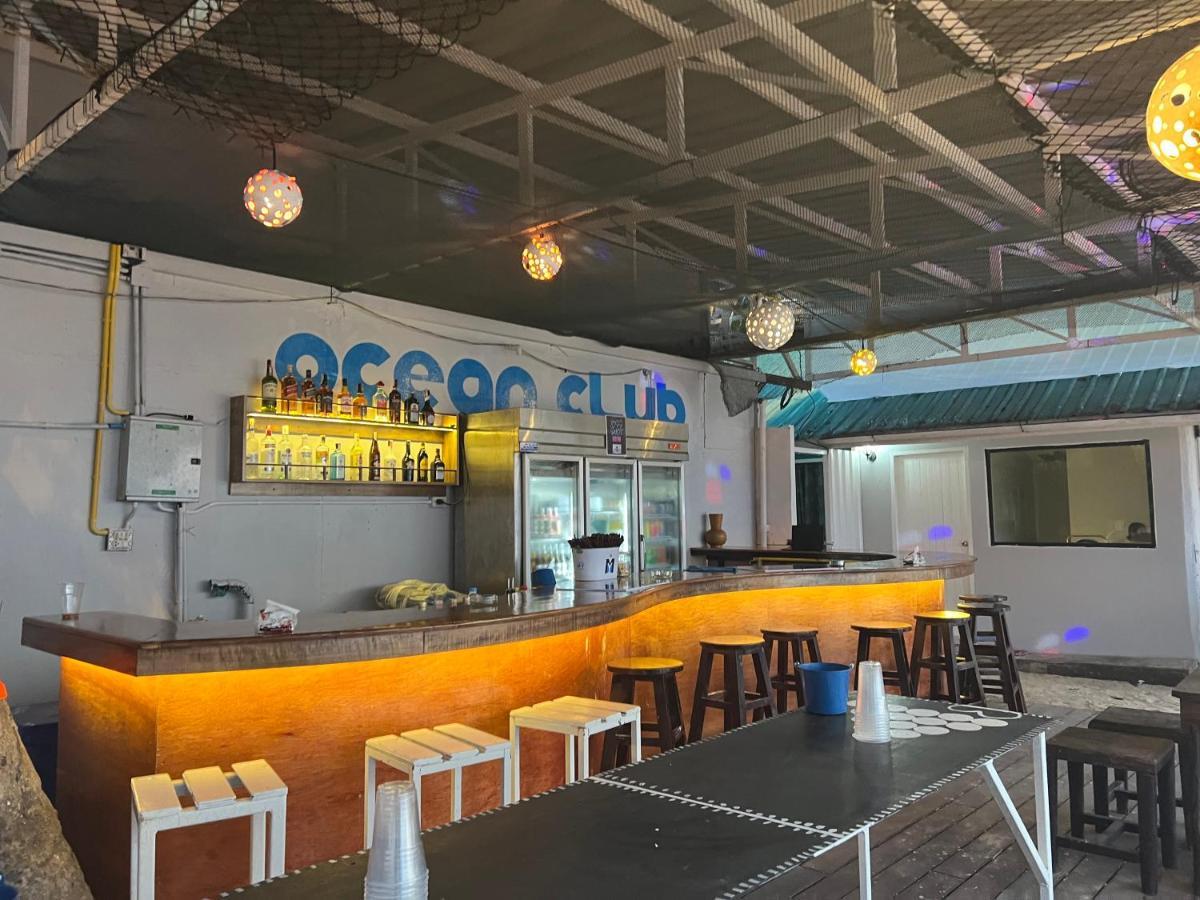 Phi Phi Ocean Club Hostel Bagian luar foto